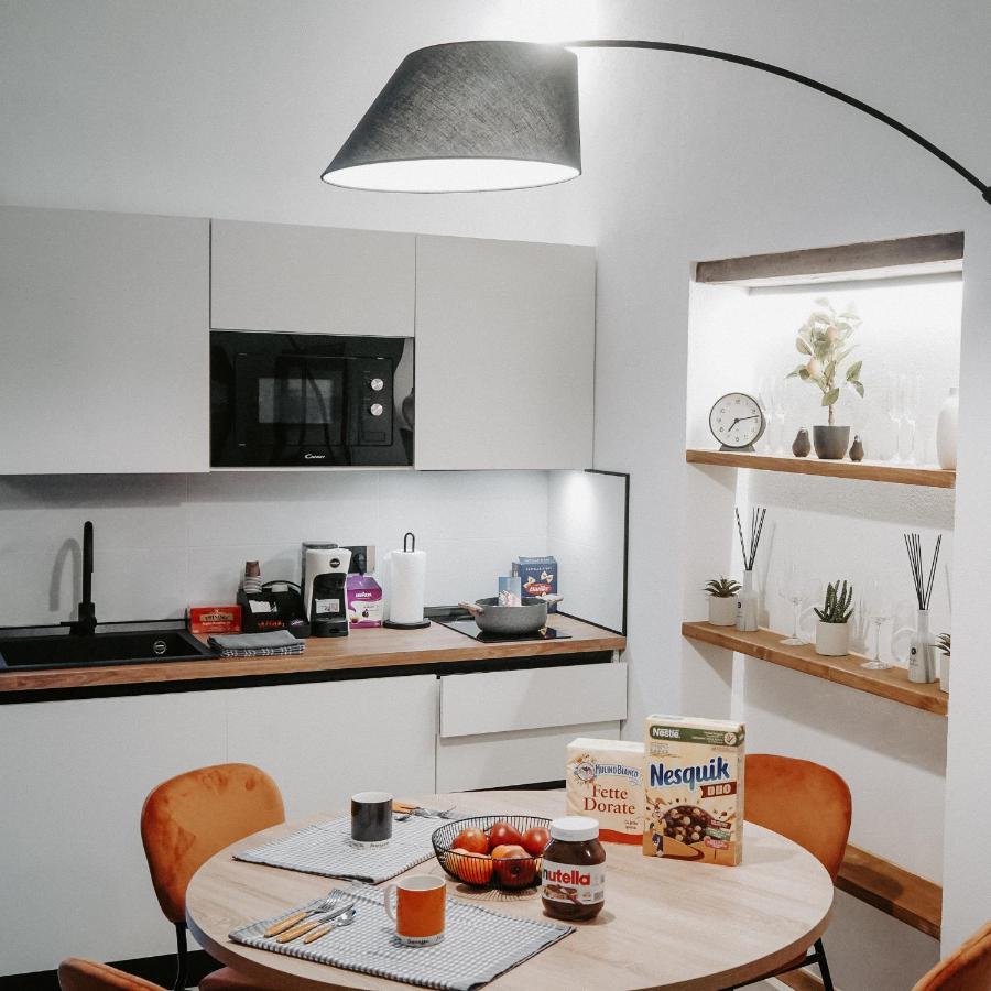 מריליאנו Dislocati Bnb - Jacuzzi Privata - Cucina - Tv60" - Minimal Luxury מראה חיצוני תמונה