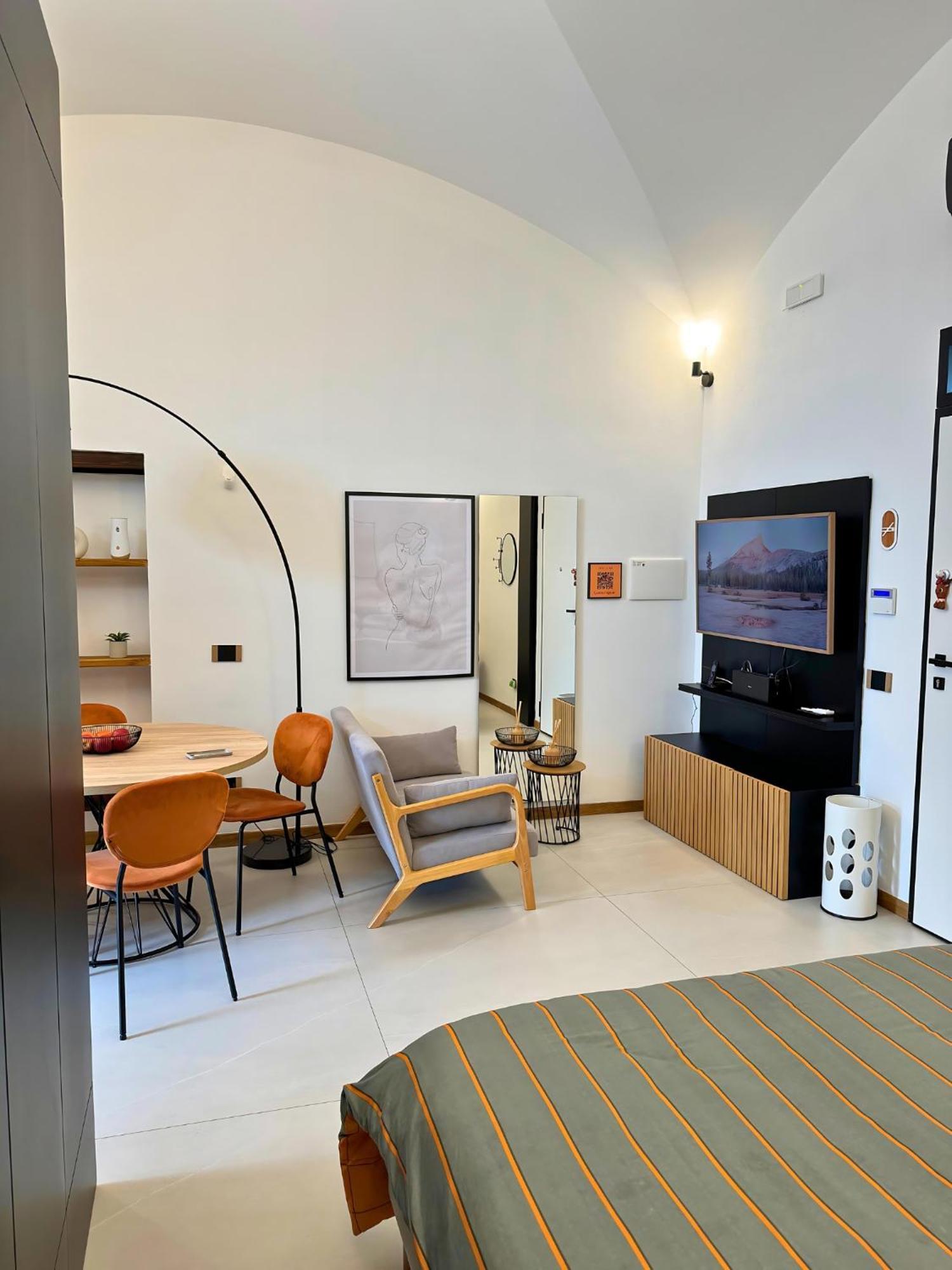 מריליאנו Dislocati Bnb - Jacuzzi Privata - Cucina - Tv60" - Minimal Luxury מראה חיצוני תמונה